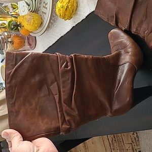 Leather BCBG slouch heel boot